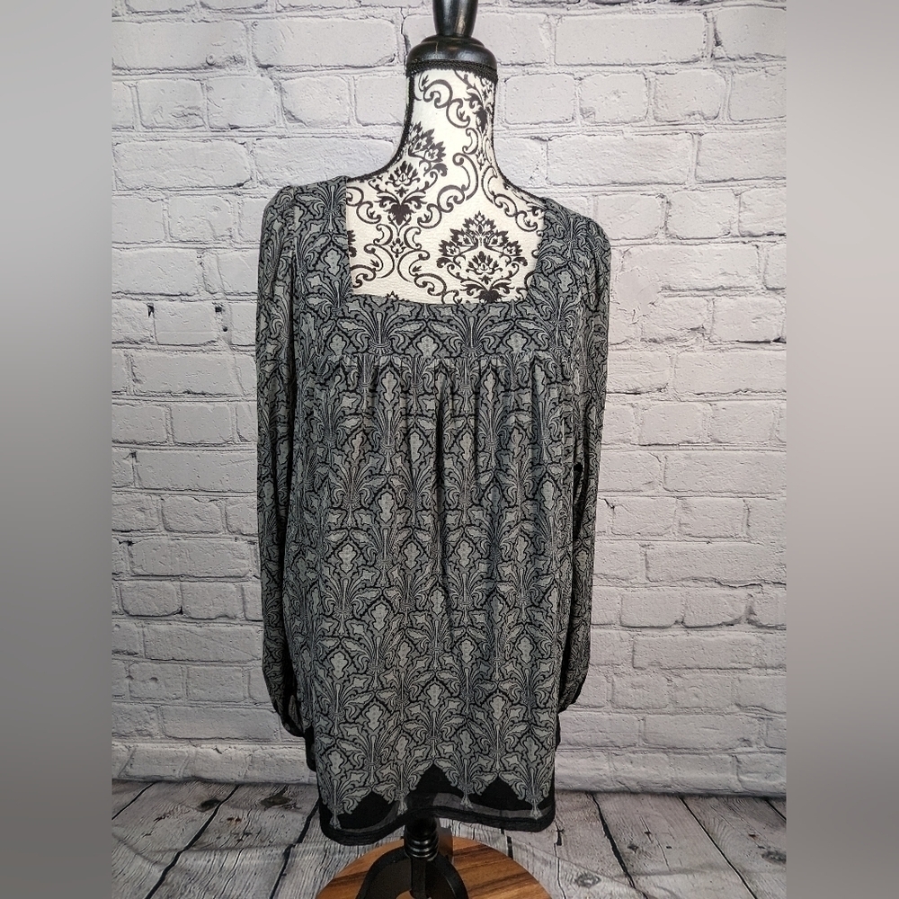 Apt 9 women's size 2x long sheer sleeves geometric print lined popover top BBIN